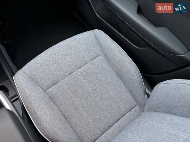 Чорний Рено Сценік, об'ємом двигуна 0 л та пробігом 1 тис. км за 31999 $, фото 39 на Automoto.ua