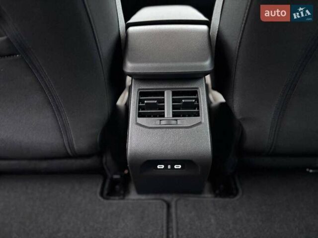 Чорний Рено Сценік, об'ємом двигуна 0 л та пробігом 1 тис. км за 31999 $, фото 35 на Automoto.ua