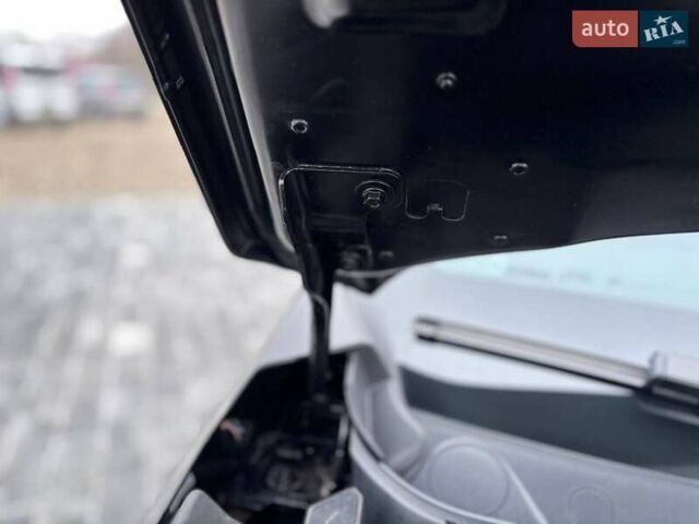 Чорний Рено Сценік, об'ємом двигуна 0 л та пробігом 1 тис. км за 31999 $, фото 58 на Automoto.ua
