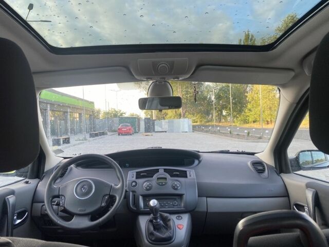 Черный Рено Сценик, объемом двигателя 1.6 л и пробегом 298 тыс. км за 4400 $, фото 6 на Automoto.ua