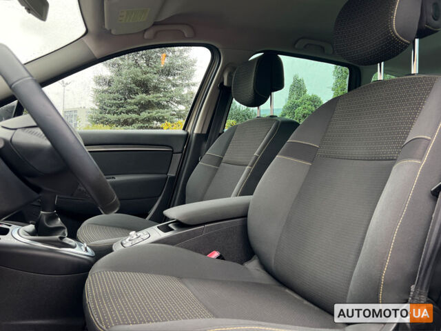 Рено Сценик 2010 в Львове на Automoto.ua Коричневый Рено Сценик, объемом двигателя 2 л и пробегом 190 тыс. км за 7600 $, фото 12 на Automoto.ua