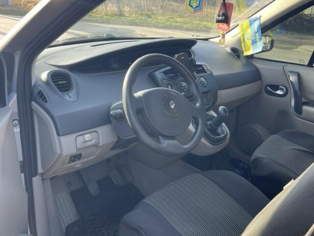 Коричневый Рено Сценик, объемом двигателя 1.6 л и пробегом 258 тыс. км за 4150 $, фото 5 на Automoto.ua