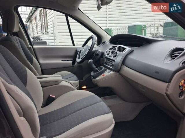 Коричневий Рено Сценік, об'ємом двигуна 1.6 л та пробігом 163 тис. км за 4499 $, фото 13 на Automoto.ua