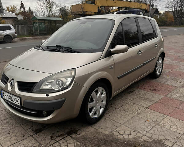 Рено Сценик 2006 в Краматорске на Automoto.ua Коричневый Рено Сценик, объемом двигателя 1.87 л и пробегом 365 тыс. км за 5200 $, фото 1 на Automoto.ua