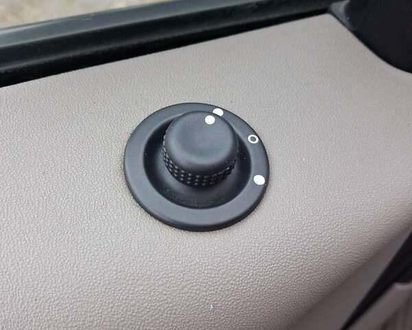 Коричневий Рено Сценік, об'ємом двигуна 1.6 л та пробігом 163 тис. км за 4499 $, фото 19 на Automoto.ua