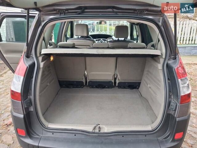 Коричневий Рено Сценік, об'ємом двигуна 1.6 л та пробігом 163 тис. км за 4499 $, фото 22 на Automoto.ua