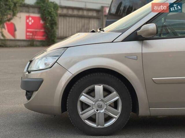 Рено Сценик 2007 в Киеве на Automoto.ua Коричневый Рено Сценик, объемом двигателя 1.9 л и пробегом 202 тыс. км за 5690 $, фото 4 на Automoto.ua
