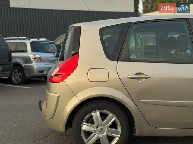 Рено Сценик 2007 в Киеве на Automoto.ua Коричневый Рено Сценик, объемом двигателя 1.9 л и пробегом 202 тыс. км за 5690 $, фото 11 на Automoto.ua