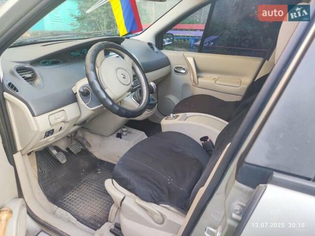 Коричневый Рено Сценик, объемом двигателя 1.5 л и пробегом 255 тыс. км за 3650 $, фото 2 на Automoto.ua