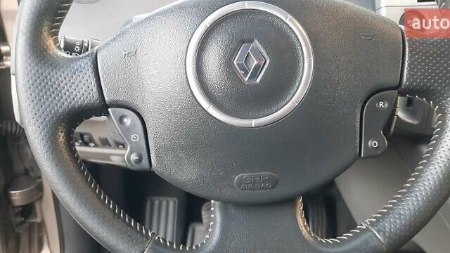 Коричневый Рено Сценик, объемом двигателя 1.6 л и пробегом 187 тыс. км за 7000 $, фото 15 на Automoto.ua