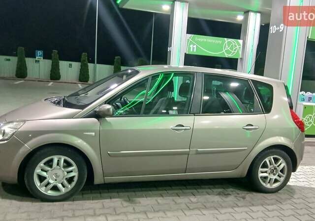 Коричневый Рено Сценик, объемом двигателя 1.6 л и пробегом 187 тыс. км за 7000 $, фото 7 на Automoto.ua