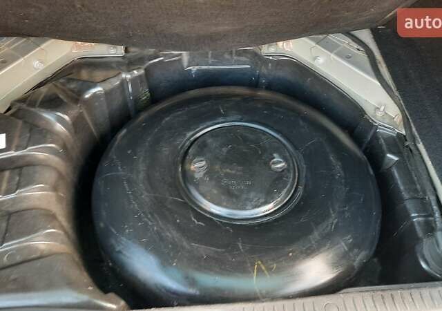 Коричневый Рено Сценик, объемом двигателя 1.6 л и пробегом 187 тыс. км за 7000 $, фото 27 на Automoto.ua