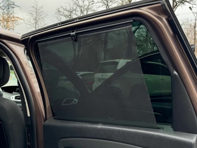 Коричневий Рено Сценік, об'ємом двигуна 0 л та пробігом 200 тис. км за 7000 $, фото 7 на Automoto.ua