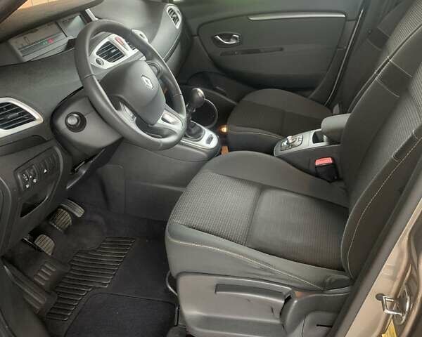 Коричневый Рено Сценик, объемом двигателя 1.4 л и пробегом 147 тыс. км за 6600 $, фото 25 на Automoto.ua