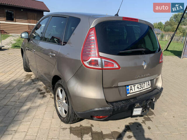 Коричневий Рено Сценік, об'ємом двигуна 2 л та пробігом 230 тис. км за 5999 $, фото 9 на Automoto.ua