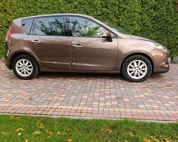 Коричневий Рено Сценік, об'ємом двигуна 1.4 л та пробігом 215 тис. км за 7500 $, фото 22 на Automoto.ua