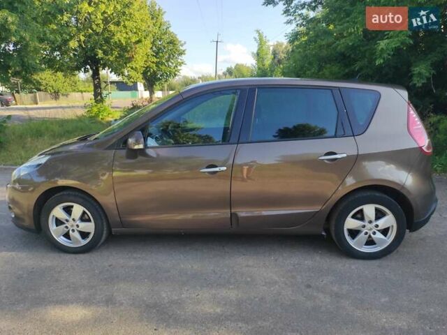 Коричневый Рено Сценик, объемом двигателя 1.6 л и пробегом 223 тыс. км за 7290 $, фото 7 на Automoto.ua