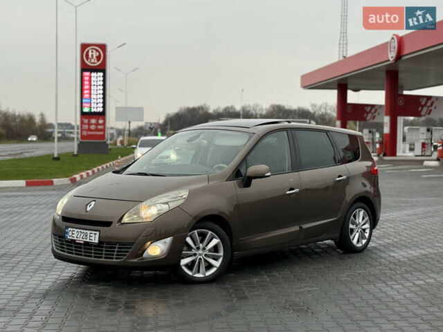 Коричневый Рено Сценик, объемом двигателя 2 л и пробегом 240 тыс. км за 7100 $, фото 3 на Automoto.ua