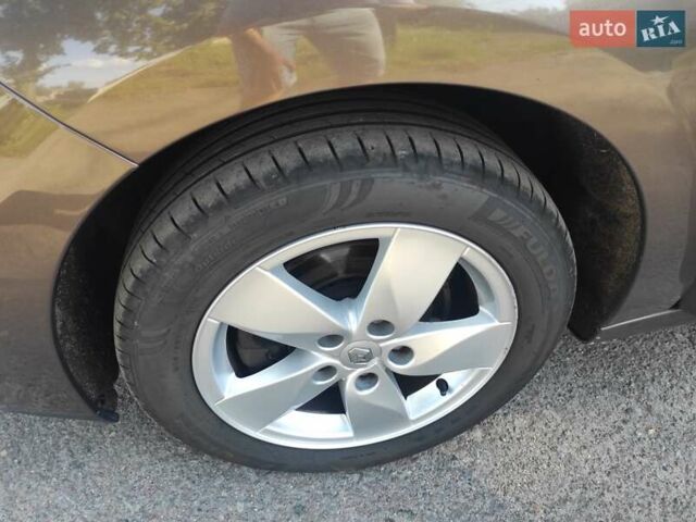 Коричневый Рено Сценик, объемом двигателя 1.6 л и пробегом 223 тыс. км за 7290 $, фото 18 на Automoto.ua