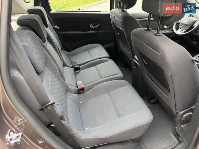 Коричневый Рено Сценик, объемом двигателя 1.6 л и пробегом 186 тыс. км за 7200 $, фото 20 на Automoto.ua