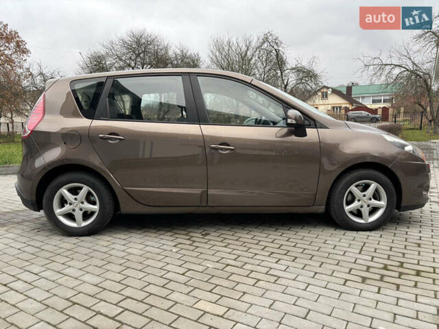 Коричневый Рено Сценик, объемом двигателя 1.6 л и пробегом 186 тыс. км за 7200 $, фото 16 на Automoto.ua