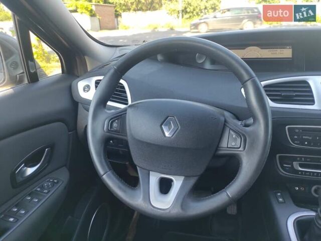 Коричневый Рено Сценик, объемом двигателя 1.6 л и пробегом 223 тыс. км за 7290 $, фото 15 на Automoto.ua