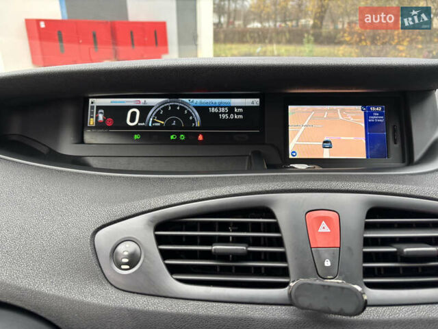 Коричневый Рено Сценик, объемом двигателя 1.6 л и пробегом 186 тыс. км за 7200 $, фото 23 на Automoto.ua