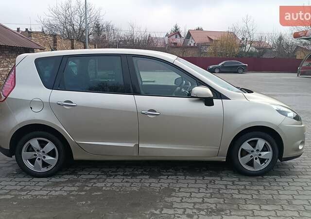 Коричневий Рено Сценік, об'ємом двигуна 1.6 л та пробігом 228 тис. км за 7000 $, фото 12 на Automoto.ua