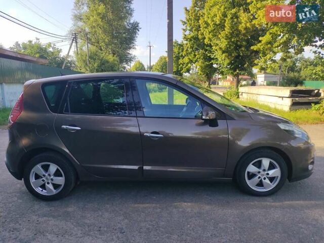 Коричневий Рено Сценік, об'ємом двигуна 1.6 л та пробігом 223 тис. км за 7190 $, фото 3 на Automoto.ua