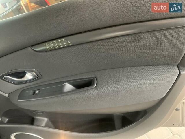 Коричневый Рено Сценик, объемом двигателя 1.4 л и пробегом 147 тыс. км за 6600 $, фото 17 на Automoto.ua