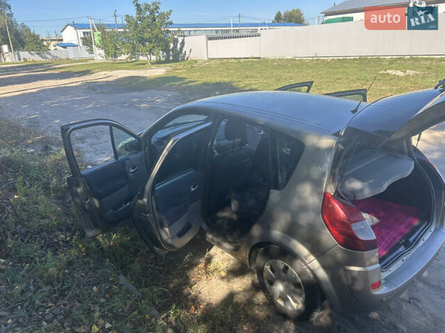 Коричневый Рено Сценик, объемом двигателя 1.6 л и пробегом 300 тыс. км за 5500 $, фото 6 на Automoto.ua