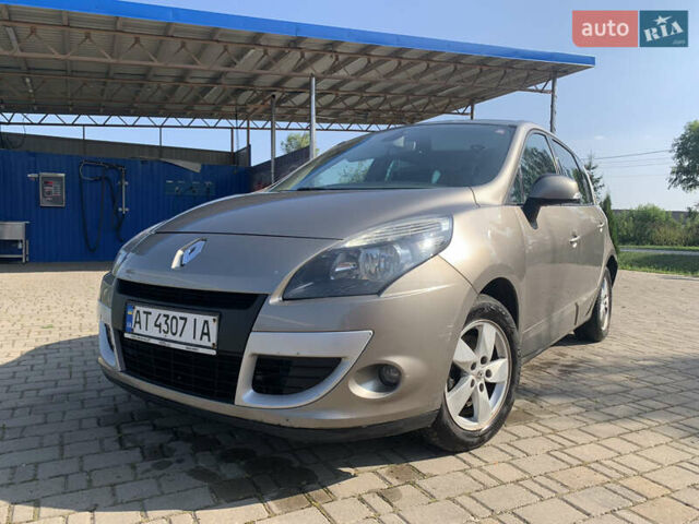 Коричневий Рено Сценік, об'ємом двигуна 2 л та пробігом 230 тис. км за 5999 $, фото 3 на Automoto.ua