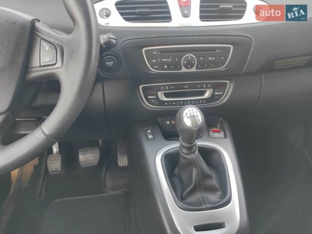 Коричневий Рено Сценік, об'ємом двигуна 1.6 л та пробігом 223 тис. км за 7190 $, фото 14 на Automoto.ua