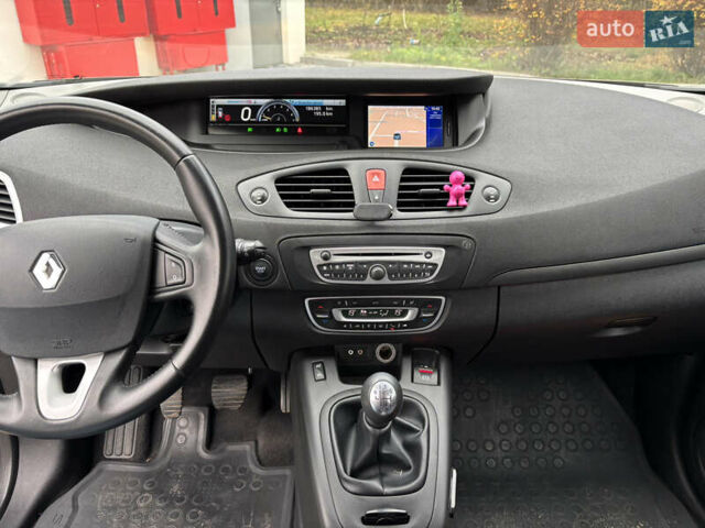 Коричневый Рено Сценик, объемом двигателя 1.6 л и пробегом 186 тыс. км за 7200 $, фото 7 на Automoto.ua