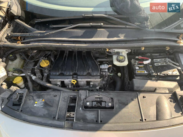 Коричневий Рено Сценік, об'ємом двигуна 2 л та пробігом 230 тис. км за 5999 $, фото 10 на Automoto.ua