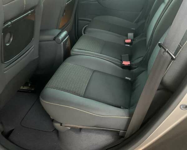 Коричневый Рено Сценик, объемом двигателя 1.4 л и пробегом 147 тыс. км за 6600 $, фото 19 на Automoto.ua