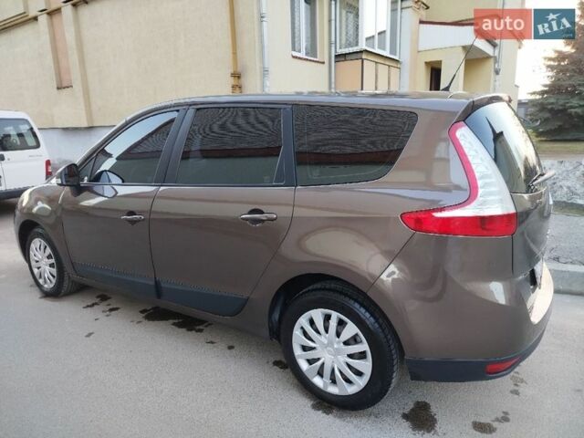 Коричневый Рено Сценик, объемом двигателя 1.6 л и пробегом 342 тыс. км за 6333 $, фото 5 на Automoto.ua