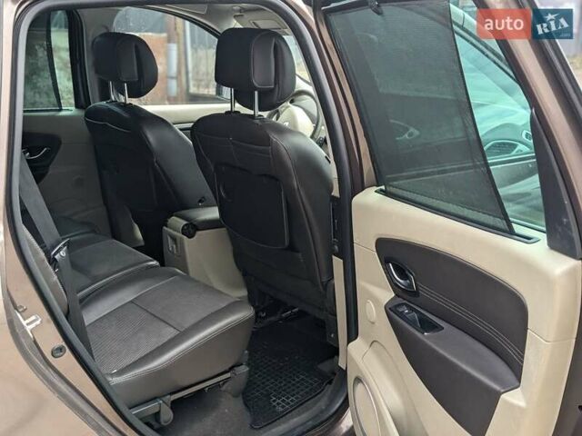 Коричневый Рено Сценик, объемом двигателя 2 л и пробегом 295 тыс. км за 6800 $, фото 15 на Automoto.ua