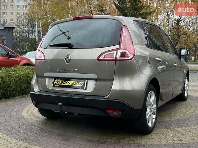 Коричневый Рено Сценик, объемом двигателя 2 л и пробегом 190 тыс. км за 7600 $, фото 6 на Automoto.ua