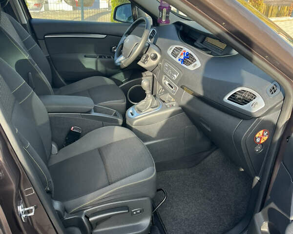 Коричневый Рено Сценик, объемом двигателя 1.4 л и пробегом 175 тыс. км за 6900 $, фото 14 на Automoto.ua