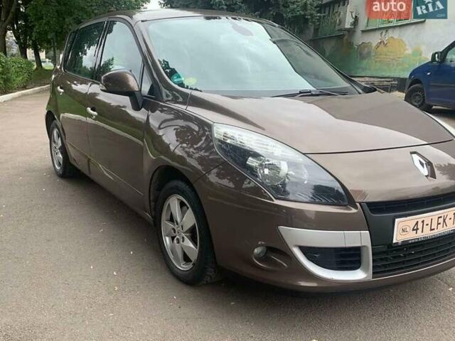 Коричневий Рено Сценік, об'ємом двигуна 1.6 л та пробігом 192 тис. км за 7550 $, фото 2 на Automoto.ua