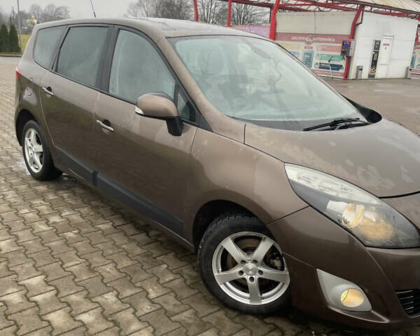 Коричневый Рено Сценик, объемом двигателя 1.9 л и пробегом 277 тыс. км за 6800 $, фото 11 на Automoto.ua