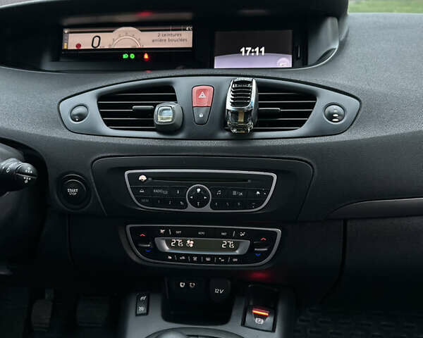 Коричневий Рено Сценік, об'ємом двигуна 1.5 л та пробігом 228 тис. км за 5900 $, фото 22 на Automoto.ua