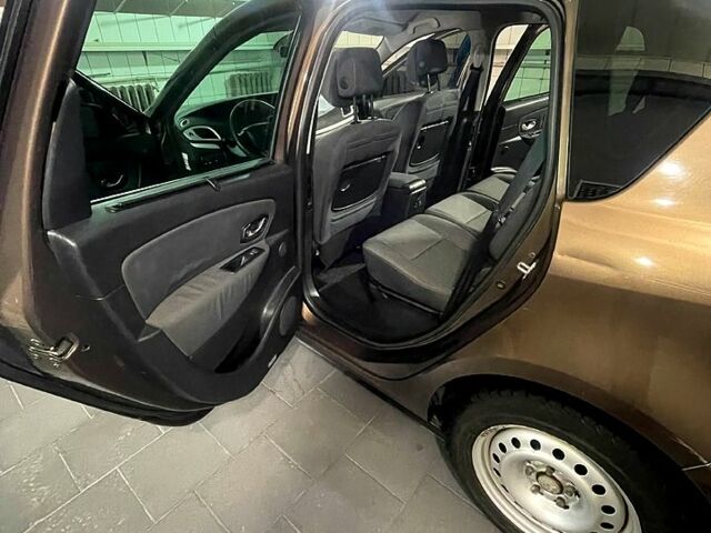 Коричневий Рено Сценік, об'ємом двигуна 1.5 л та пробігом 223 тис. км за 6500 $, фото 10 на Automoto.ua