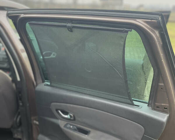 Коричневый Рено Сценик, объемом двигателя 1.9 л и пробегом 277 тыс. км за 6800 $, фото 7 на Automoto.ua