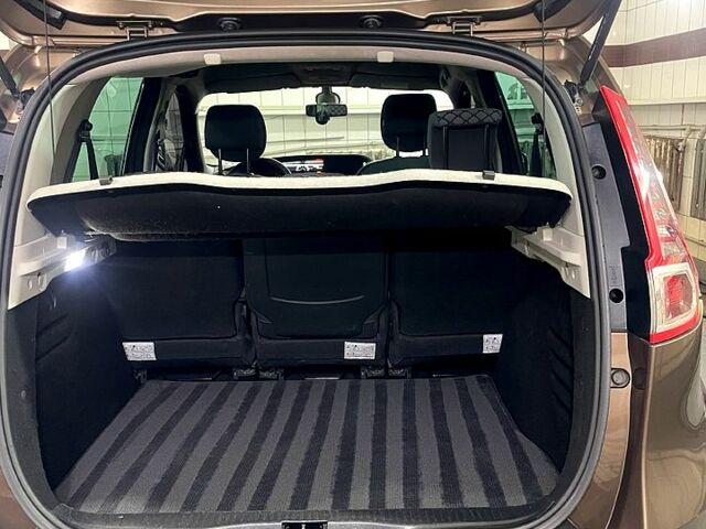 Коричневий Рено Сценік, об'ємом двигуна 1.5 л та пробігом 223 тис. км за 6500 $, фото 6 на Automoto.ua