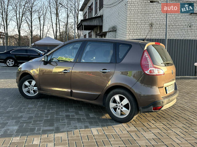 Коричневый Рено Сценик, объемом двигателя 1.5 л и пробегом 160 тыс. км за 3850 $, фото 6 на Automoto.ua