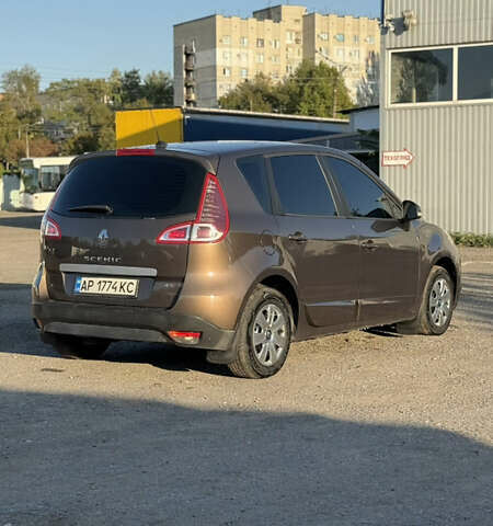 Коричневий Рено Сценік, об'ємом двигуна 1.46 л та пробігом 300 тис. км за 7000 $, фото 3 на Automoto.ua