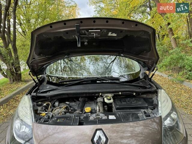 Рено Сценик 2010 в Львове на Automoto.ua Коричневый Рено Сценик, объемом двигателя 1.5 л и пробегом 226 тыс. км за 6500 $, фото 37 на Automoto.ua