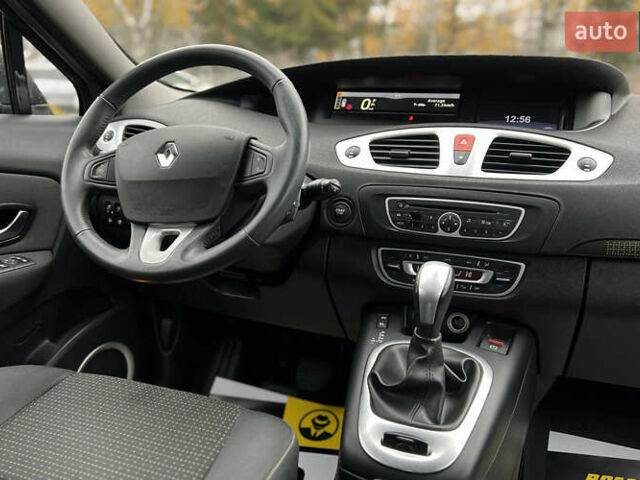 Коричневый Рено Сценик, объемом двигателя 2 л и пробегом 190 тыс. км за 7600 $, фото 11 на Automoto.ua